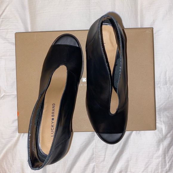 LUCKY, open toed heel bootie - Picture 3 of 6